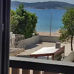 شقة Erlic توراني